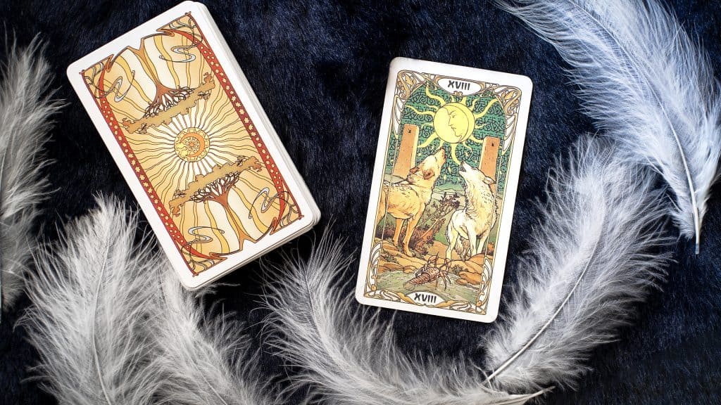 Tarot čitanje - uživo od 0-24 sata